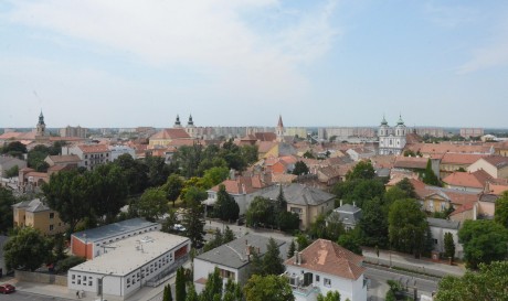 Székesfehérváron is megkondultak a harangok délután fél ötkor